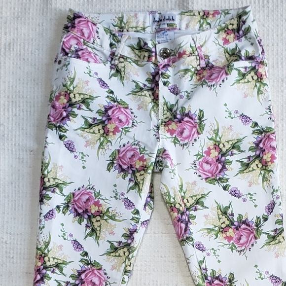 Lady Dutch Floral Denim - Picture 8 of 8